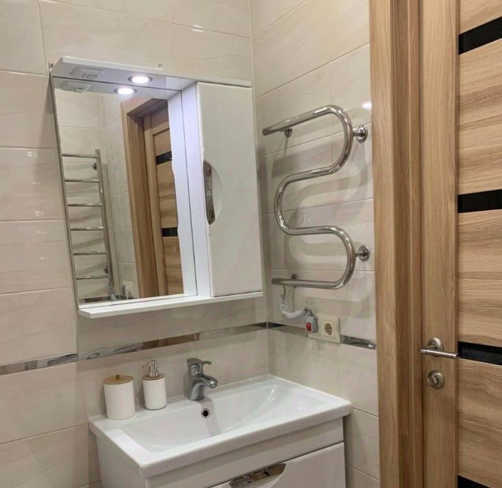 квартира г Саратов п Шарковка р-н Заводской 2 фото 8