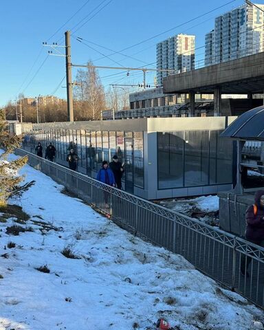 г Мурино пл Привокзальная 6 Девяткино, Муринское городское поселение фото