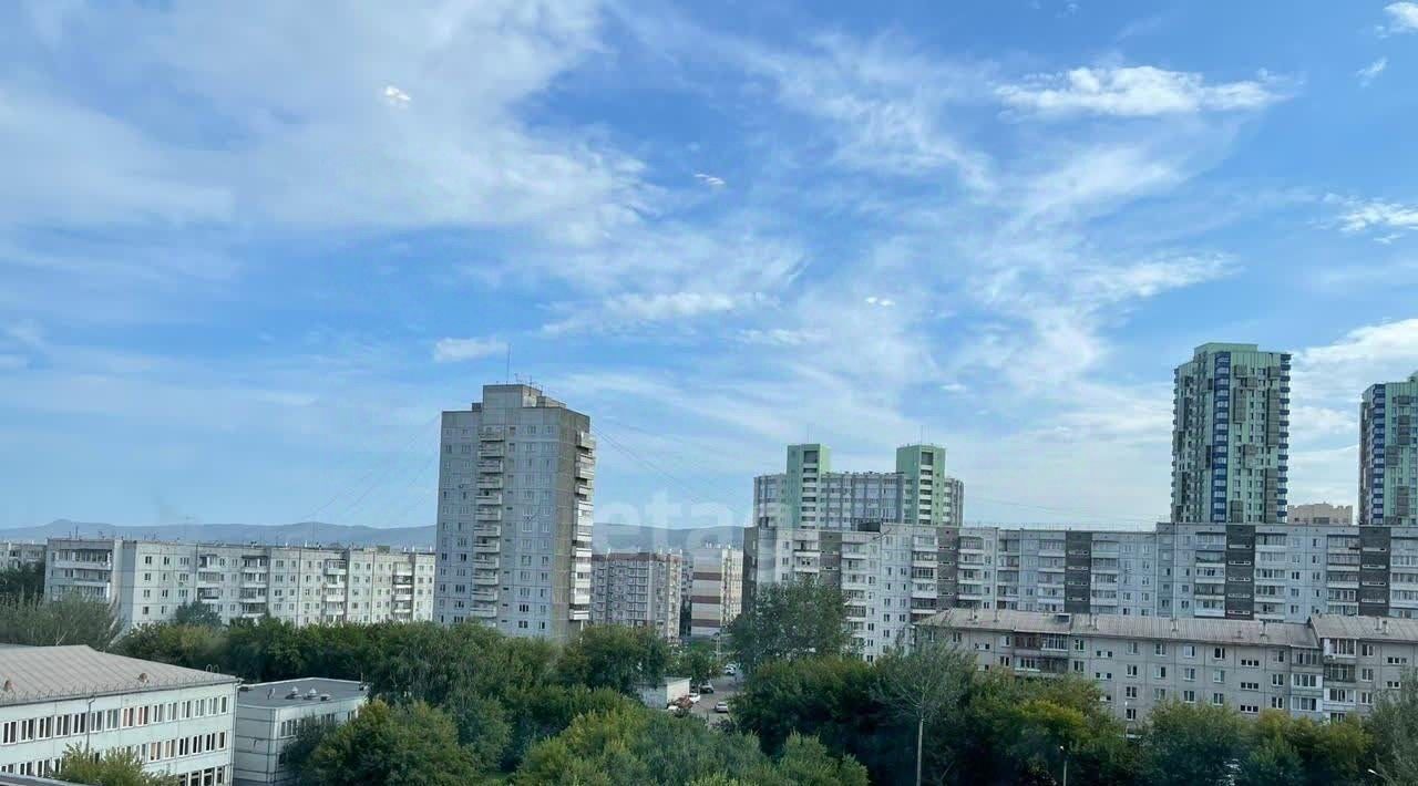 квартира г Красноярск р-н Железнодорожный ул Менжинского 11а фото 4