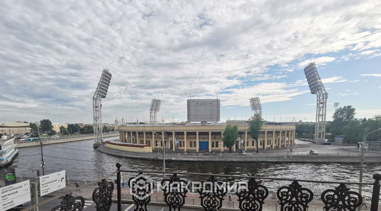 квартира г Санкт-Петербург метро Спортивная наб Ждановская 7 округ Петровский, Петроградка фото 11