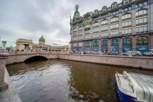 метро Невский Проспект дом 14 Ленинградская область фото