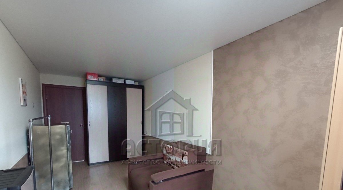 квартира г Красноярск р-н Октябрьский ул Академика Киренского 27а фото 8