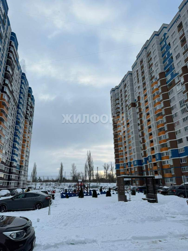 квартира г Брянск р-н Володарский ул Комарова 53 фото 14