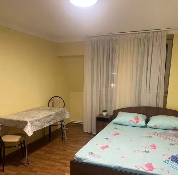 комната г Таганрог ул Адмирала Крюйса 4/1 фото 4