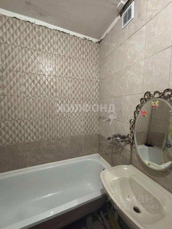 квартира г Новосибирск р-н Ленинский ул Серафимовича 15/1 фото 4