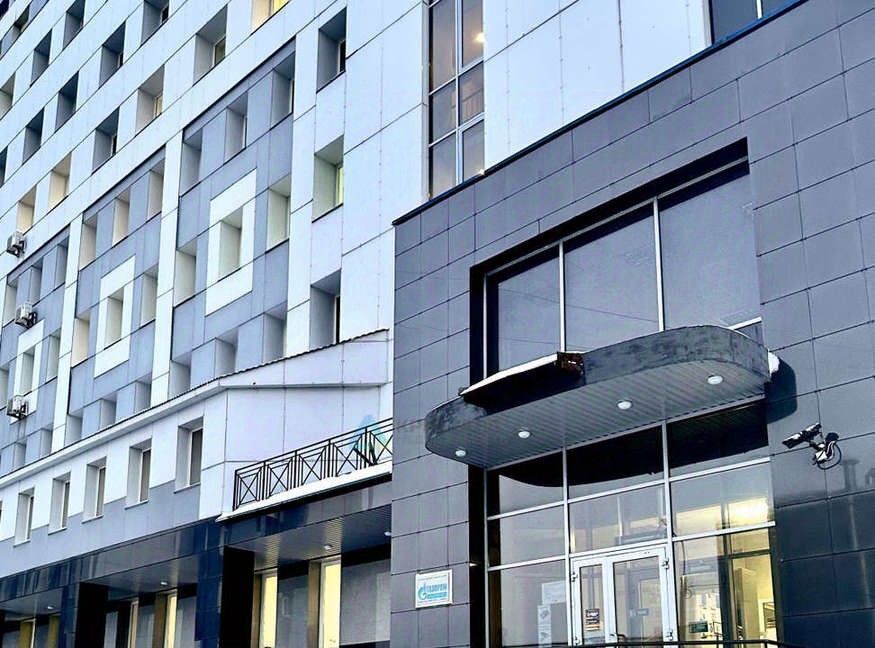 офис г Мурманск р-н Октябрьский ул Капитана Буркова 36 фото 1