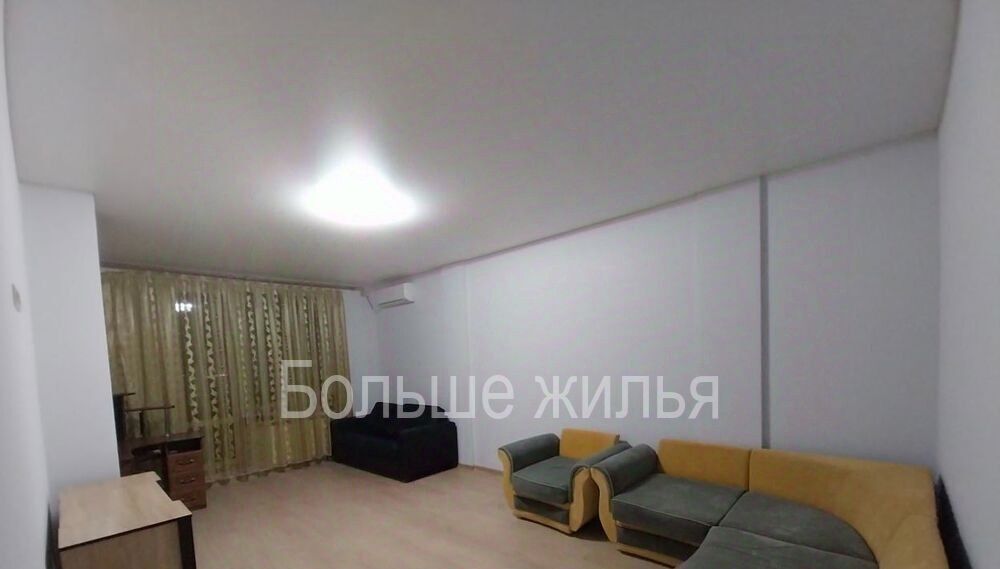 квартира г Волгоград р-н Дзержинский ул 8-й Воздушной Армии 6б фото 3