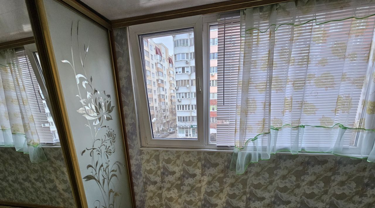 квартира г Саратов р-н Кировский ул им Батавина П.Ф. 12 фото 13