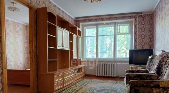 г Остров ул. ДОС, 9 фото