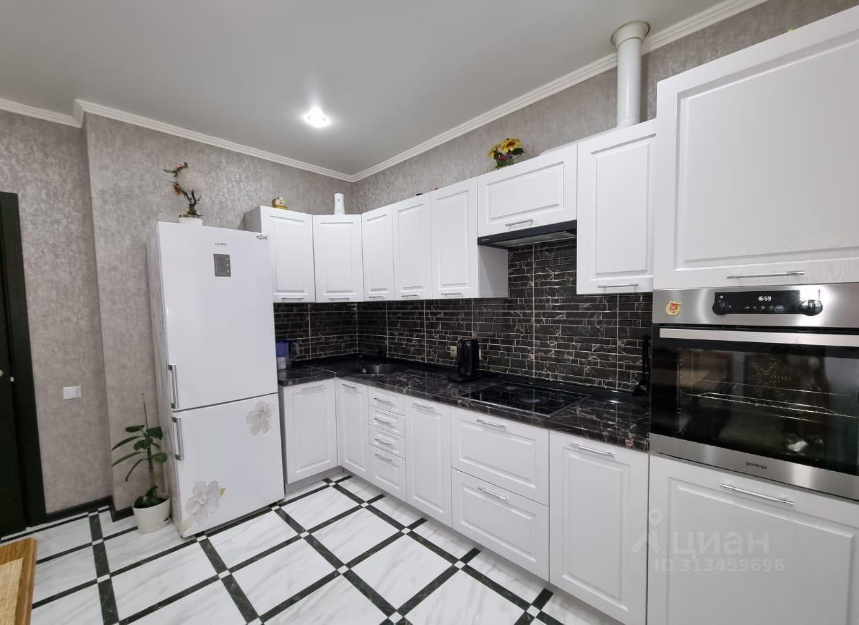 квартира г Краснодар ул им. Героя Сарабеева В.И. 350901 Krasnodar, Krasnodarskiy kray, Russia, 7 фото 1