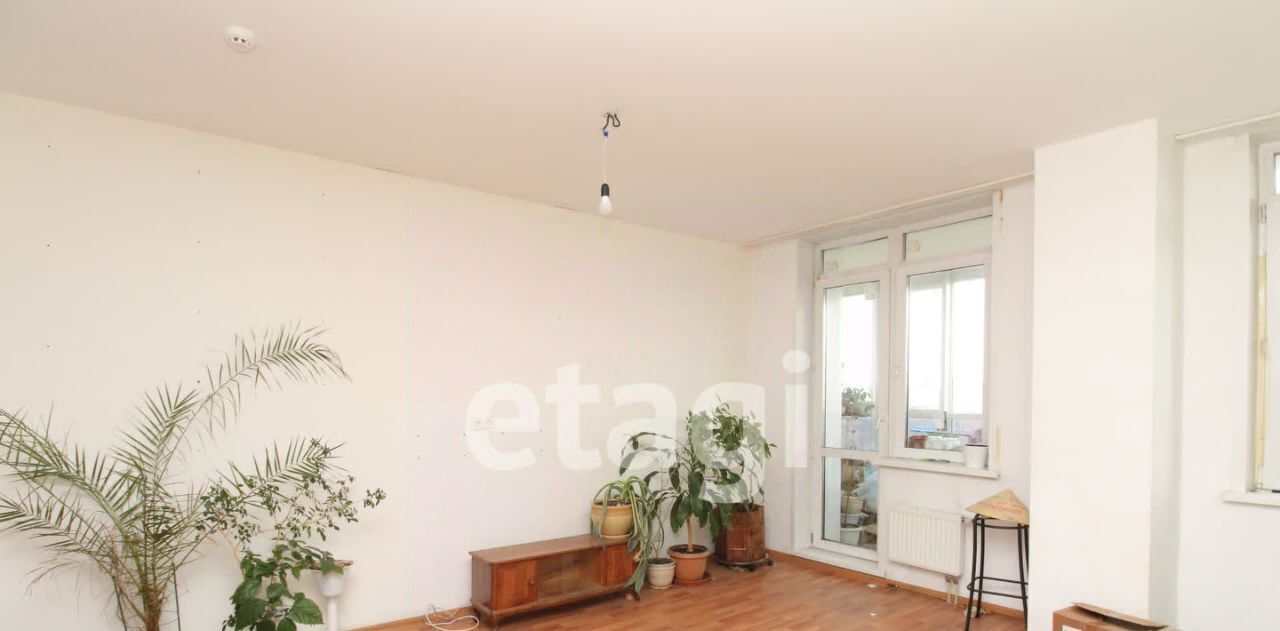квартира г Красноярск р-н Советский ул Алексеева 43 фото 2