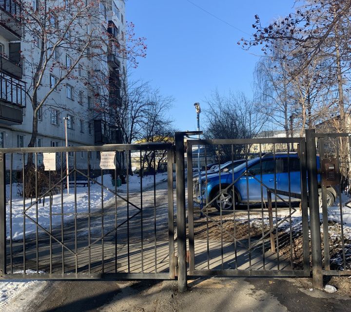 квартира г Екатеринбург Екатеринбург городской округ, Братская, 18 фото 1