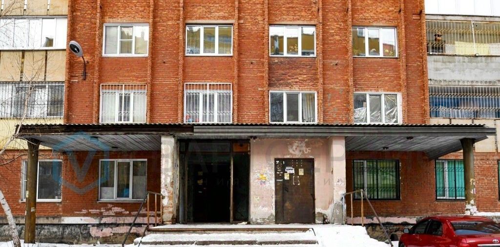 комната г Омск р-н Октябрьский пр-кт Космический 14б фото 12