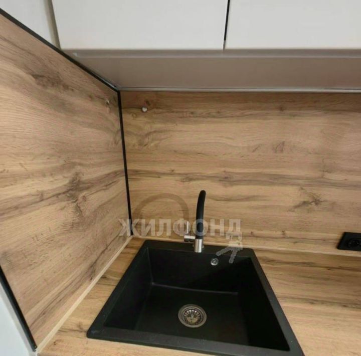 квартира г Абакан ул Генерала Тихонова 8/2 фото 17