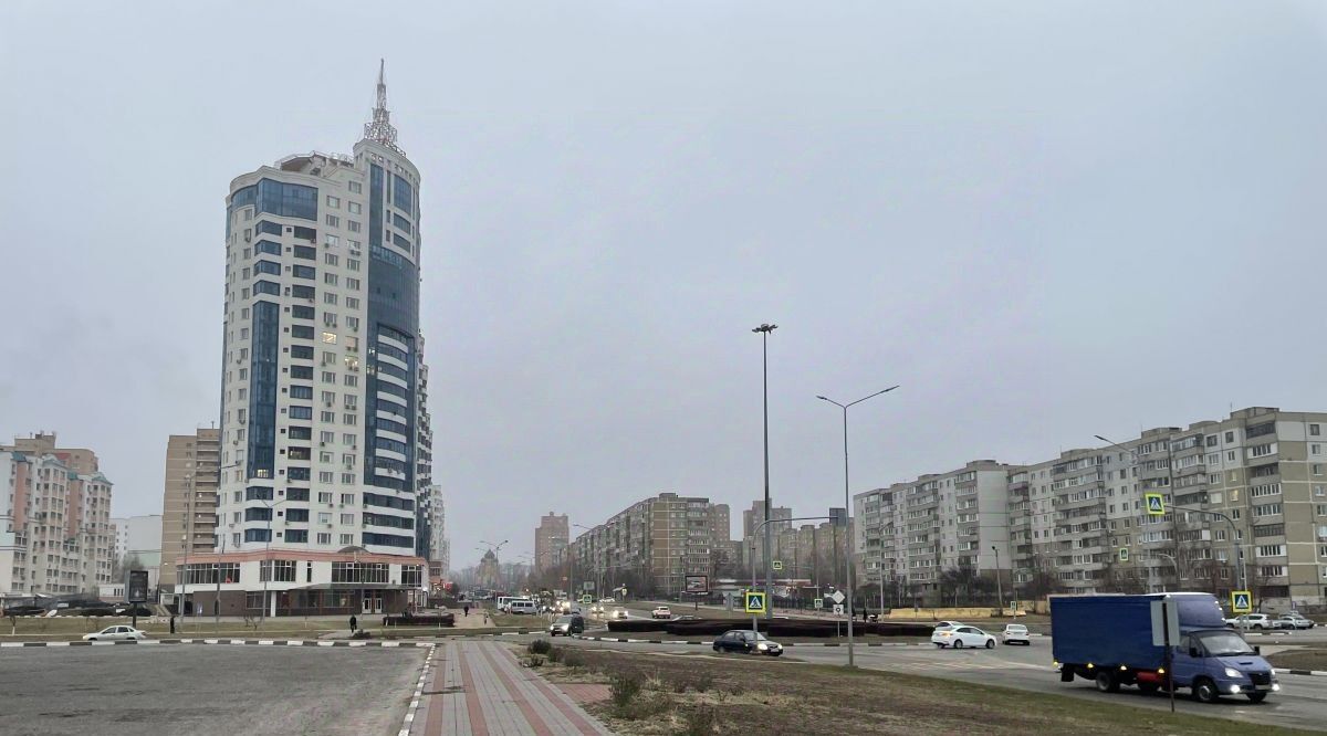 торговое помещение г Старый Оскол р-н мкр Майский 7 фото 8