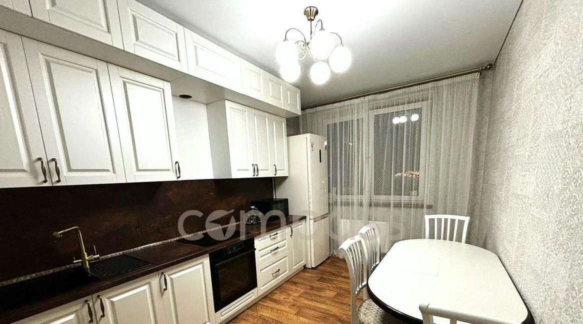 квартира г Тюмень р-н Центральный ул Газовиков 35 фото 4