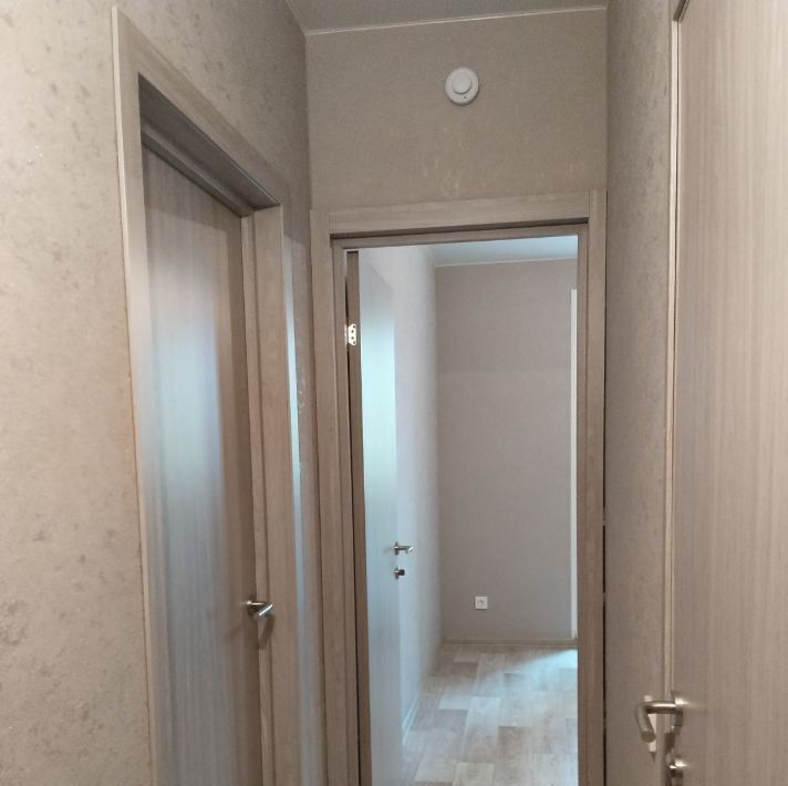 квартира г Саратов р-н Заводской пр-д 2-й Совхозный 36к/2 фото 3