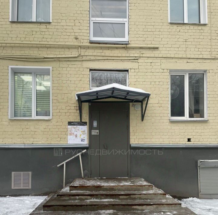 квартира г Киров р-н Ленинский ул Молодой Гвардии 67 фото 2
