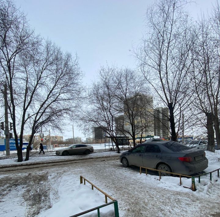 квартира г Омск р-н Советский пр-кт Королева 8 фото 26