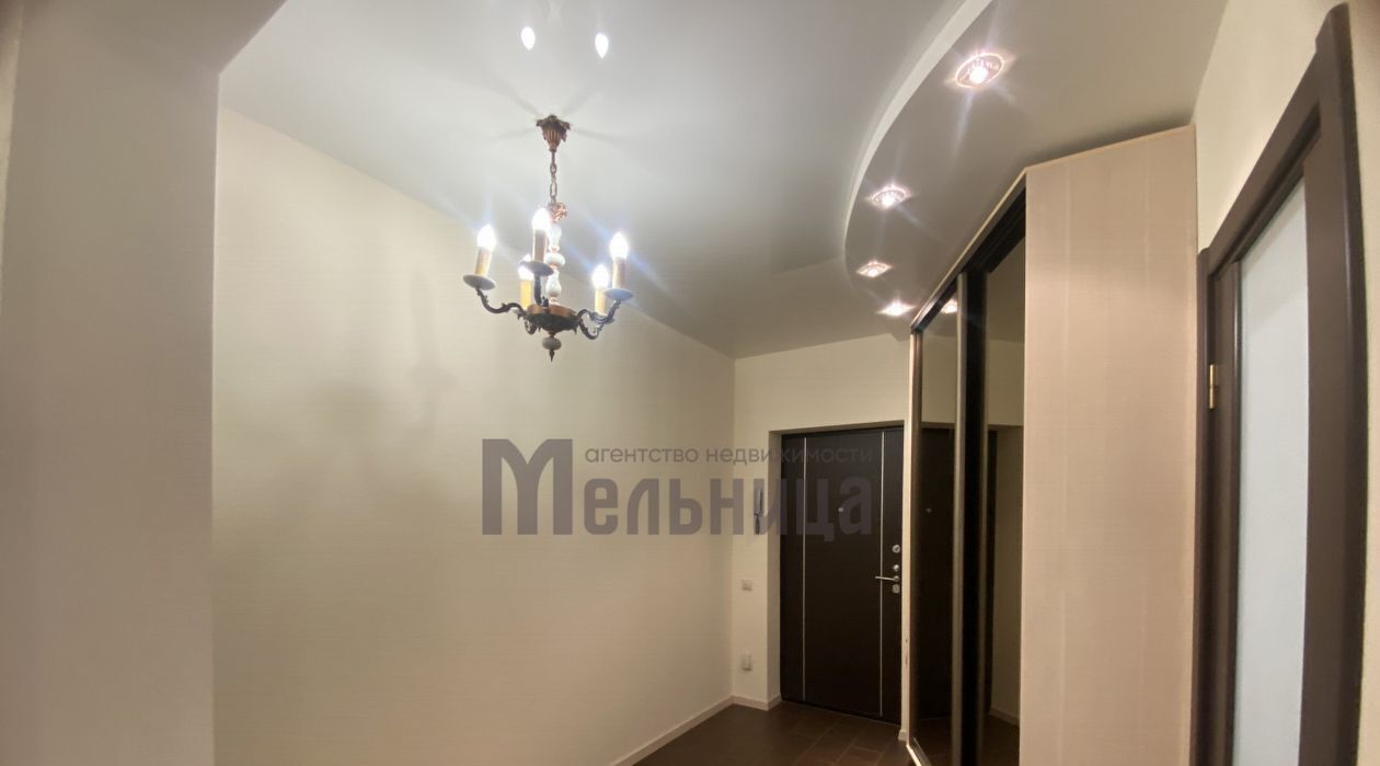 квартира г Волгоград р-н Дзержинский ул 8-й Воздушной Армии 9а фото 32