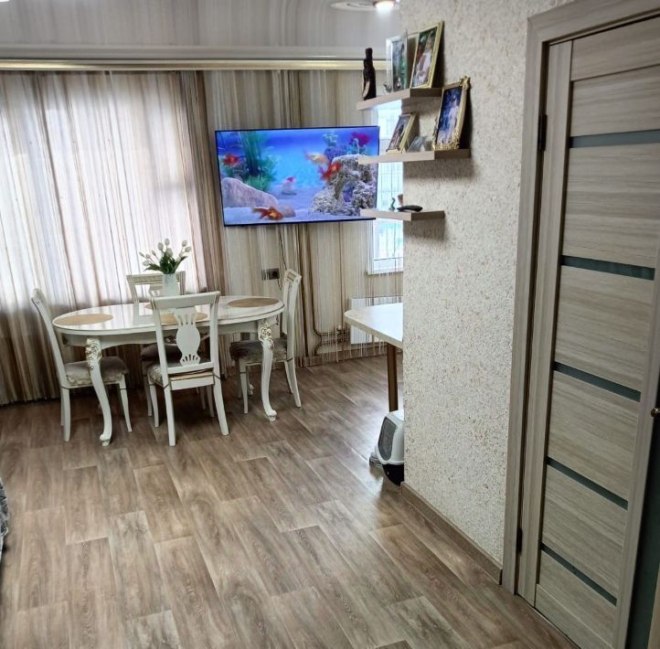 квартира г Красноярск р-н Советский пр-кт Молодежный 17 фото 2