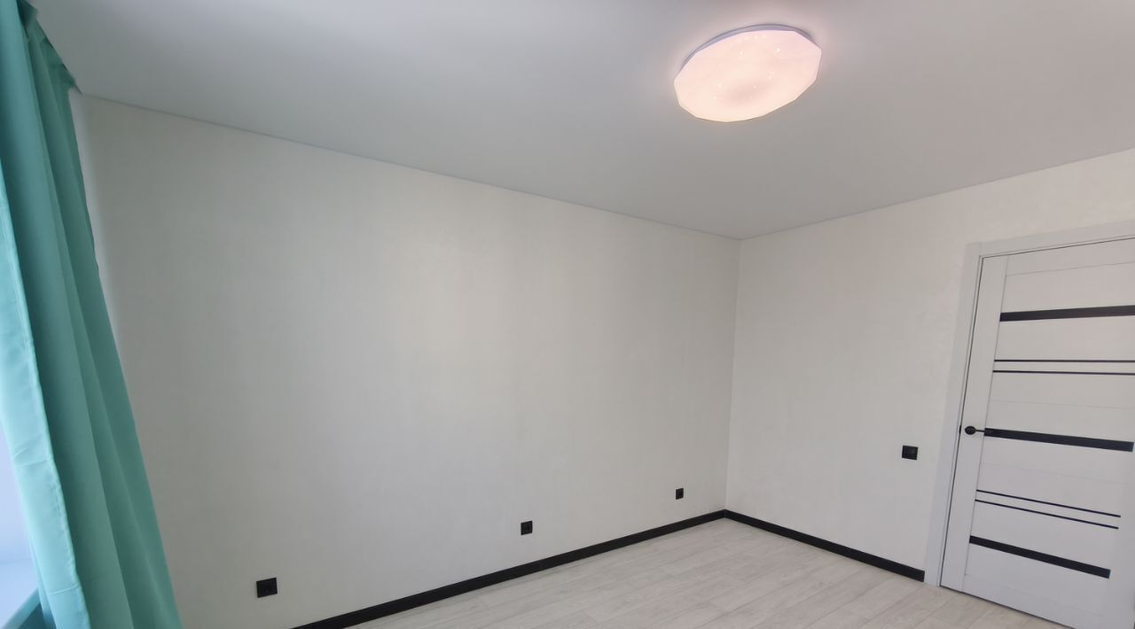 квартира г Тольятти р-н Автозаводский ул Автостроителей 25 фото 18