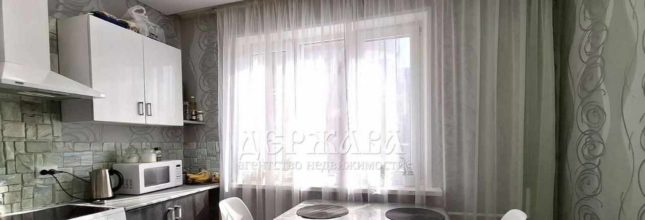 квартира г Старый Оскол мкр Королева 3а фото 1