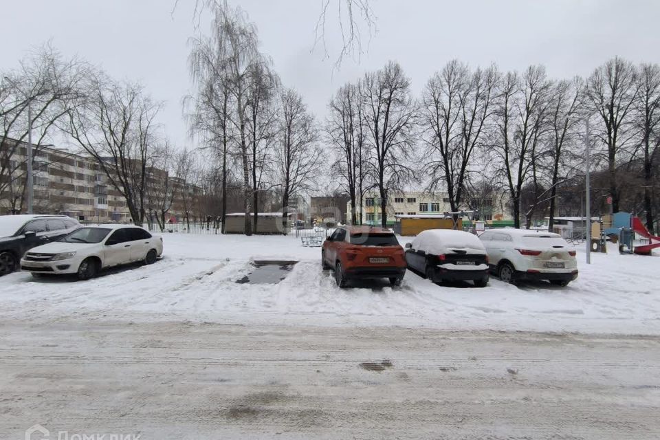 комната Набережные Челны городской округ, ГЭС, 8-й комплекс, 11 / переулок Газинура Гафиатуллина, 5 фото 6