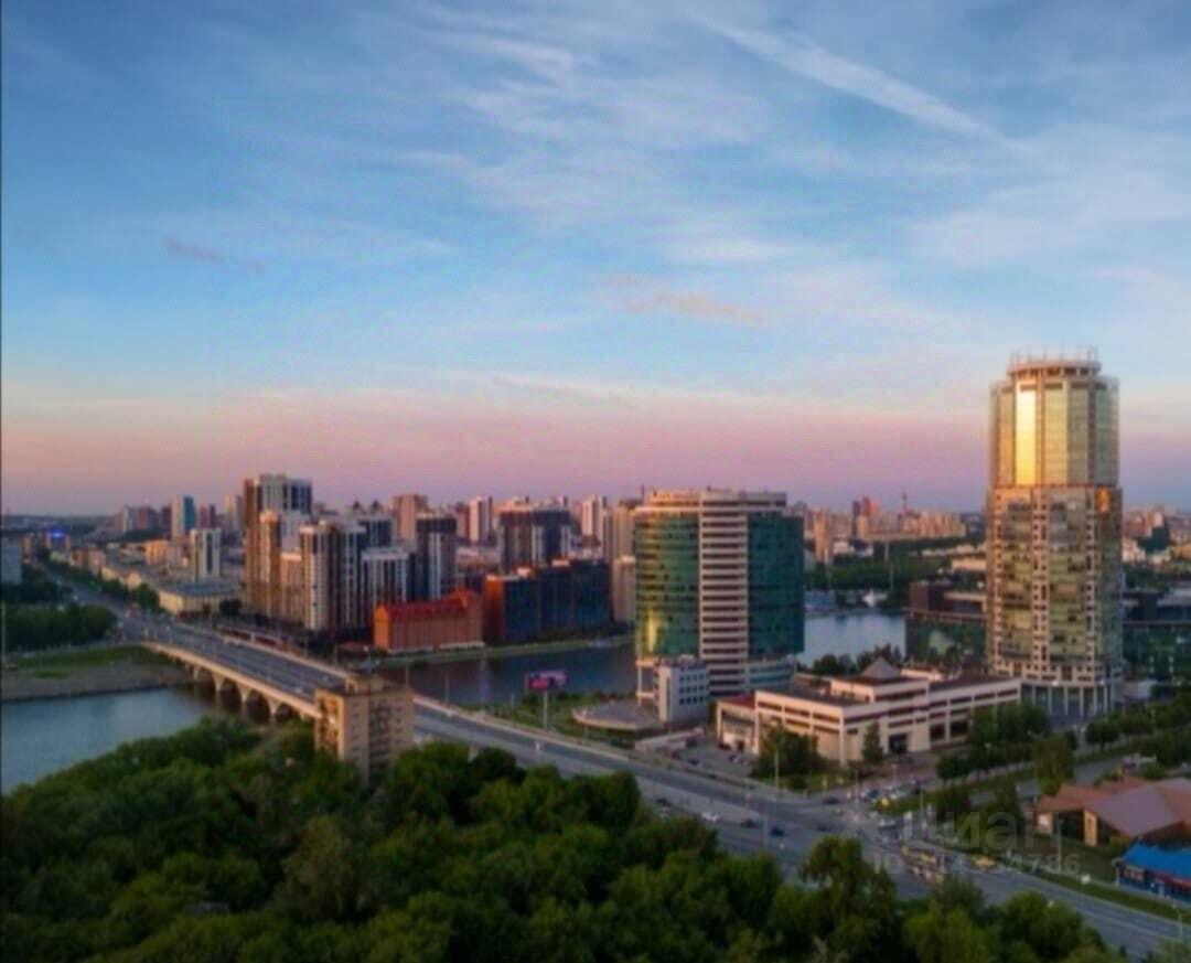 квартира г Екатеринбург р-н Верх-Исетский наб Рабочей молодежи 46 фото 1