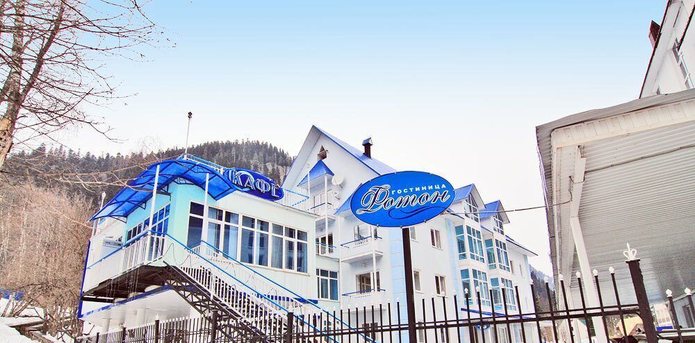 комната г Карачаевск кп Домбай А-155, 119-й км фото 1