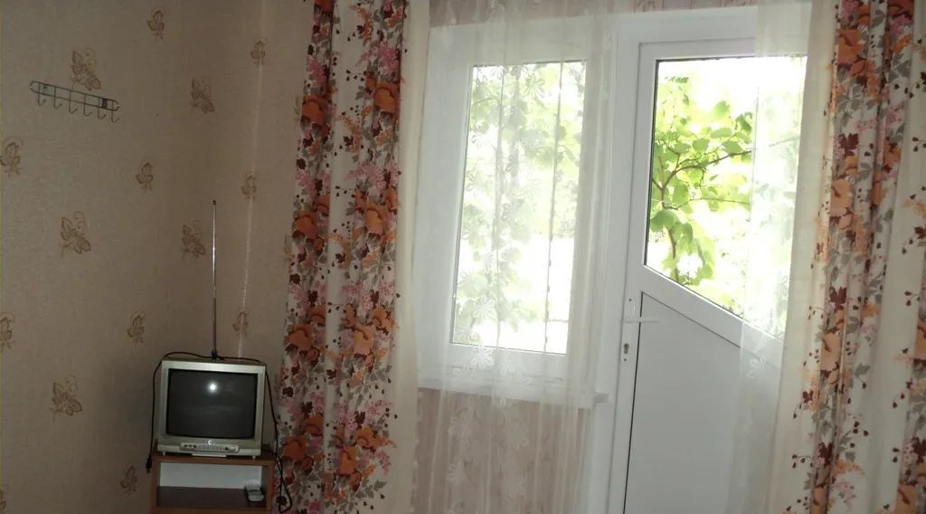 комната г Феодосия ул Федько 55а фото 4