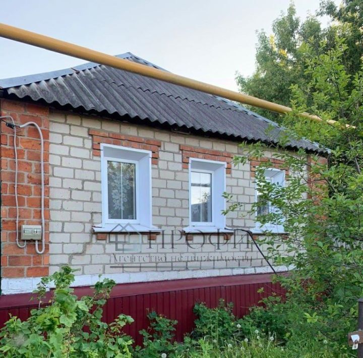 дом р-н Новооскольский г Новый Оскол ул Спортивная фото 1