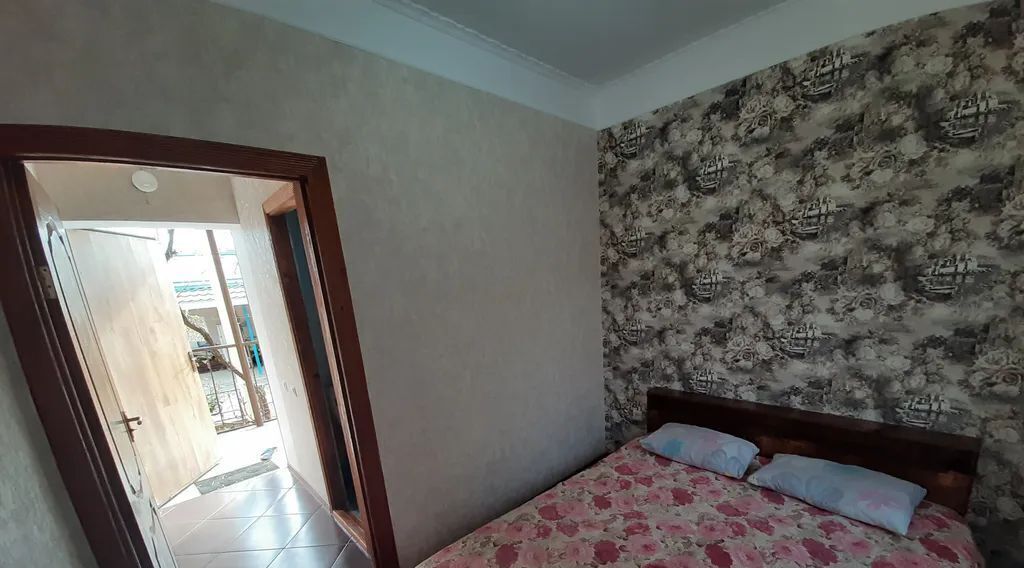 комната г Керчь ул Кирова 118в фото 2