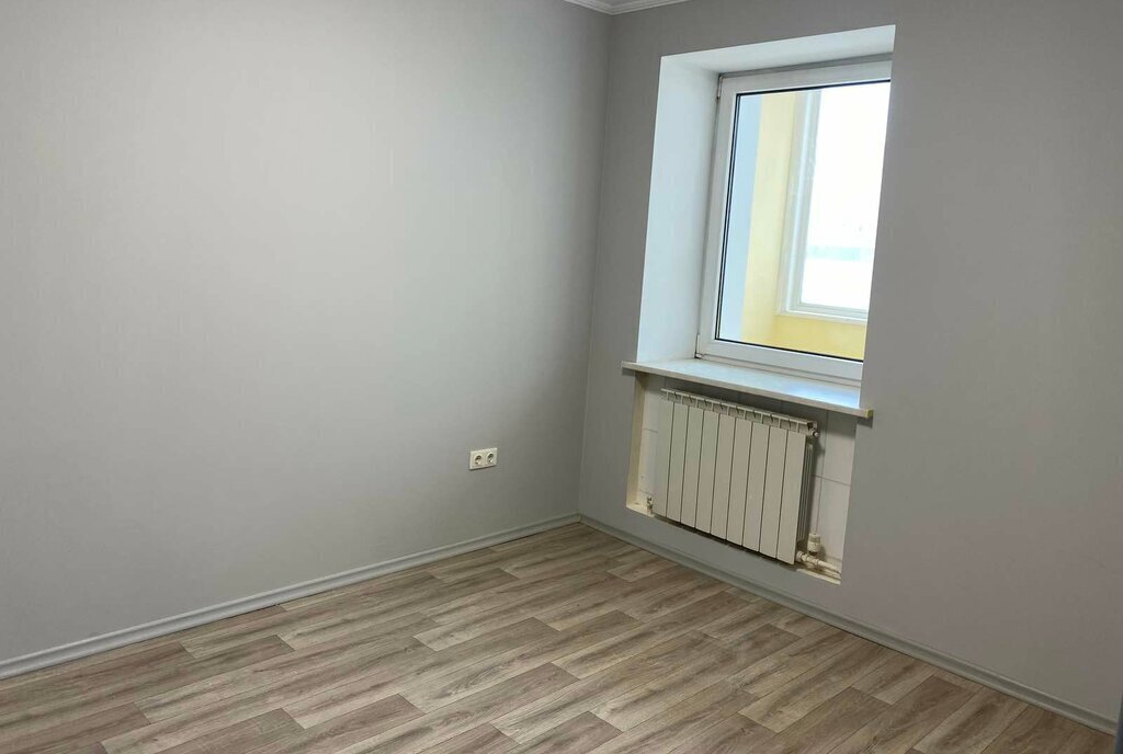 квартира г Тольятти р-н Комсомольский ул Матросова 27 фото 2