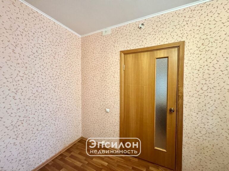 квартира г Курск р-н Центральный пр-кт Вячеслава Клыкова 22 фото 3