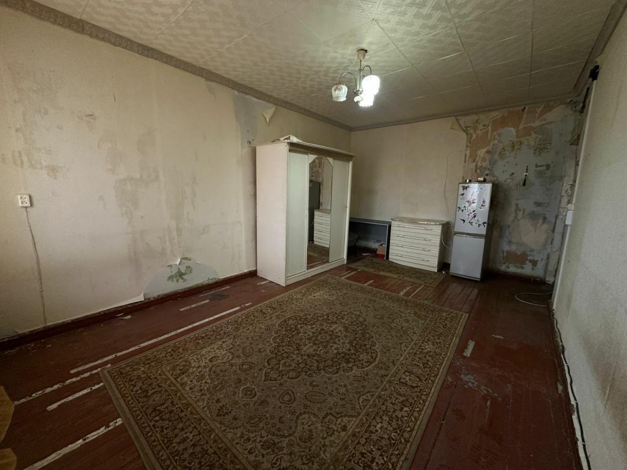 комната г Екатеринбург р-н Орджоникидзевский ул Красных командиров 126 фото 1