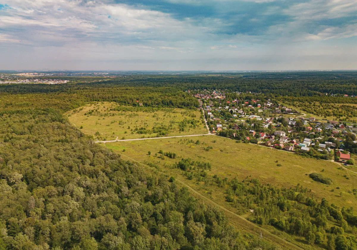 земля городской округ Наро-Фоминский г Апрелевка 30 км, коттеджный пос. Кедрица, 2-я очередь, Киевское шоссе фото 1