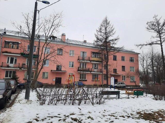 дом 2 р-н Петродворцовый Ленинградская область фото