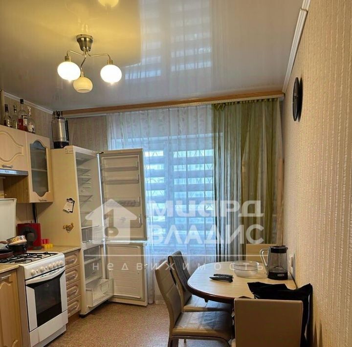 квартира г Омск р-н Кировский ул Туполева 1а фото 13