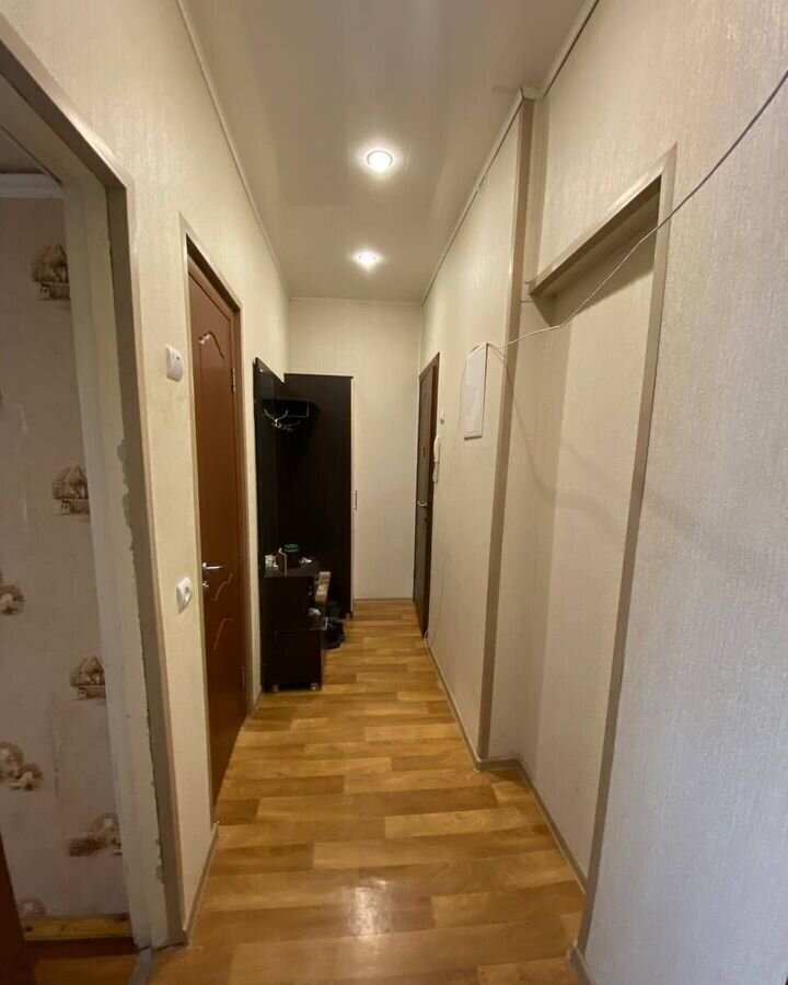 квартира г Тольятти р-н Центральный ул Ленинградская 18 фото 1