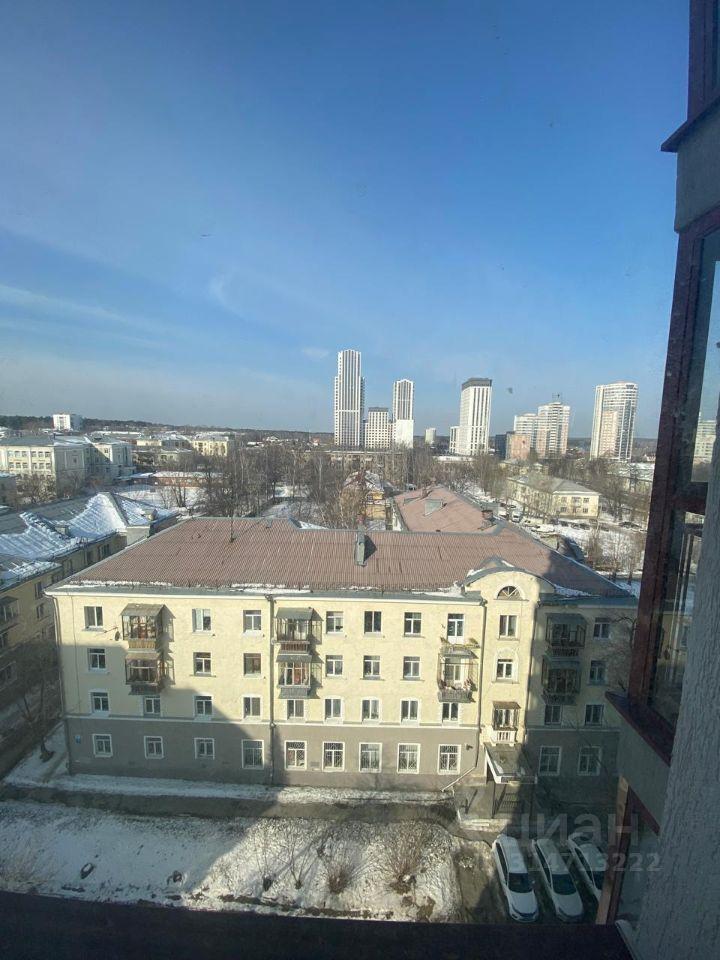 квартира г Екатеринбург р-н Орджоникидзевский пер Симбирский 2/4 фото 15