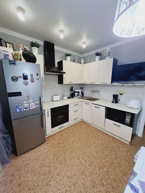 квартира г Старый Оскол мкр Дубрава квартал 3 12 фото 1