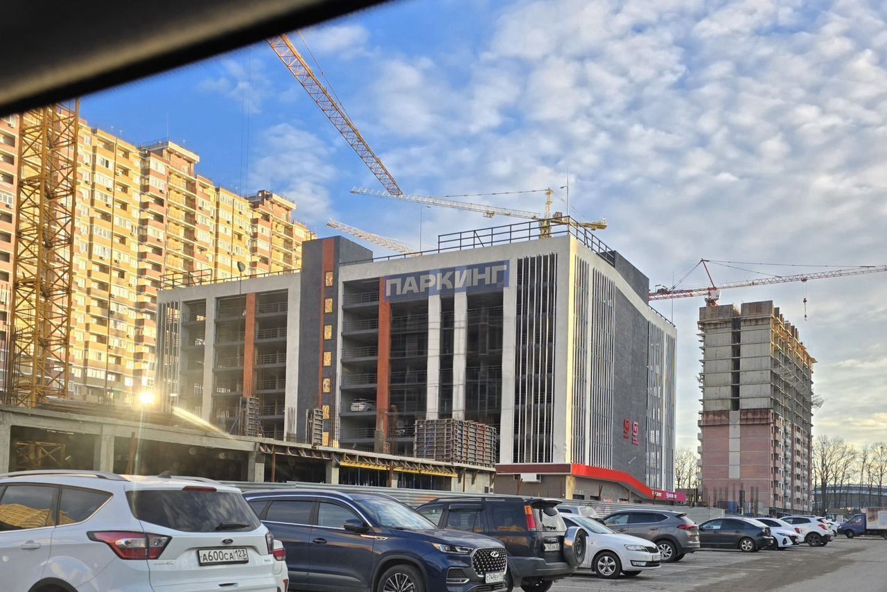 машиноместо г Краснодар р-н Прикубанский ул Героев-Разведчиков 11/2а фото 2