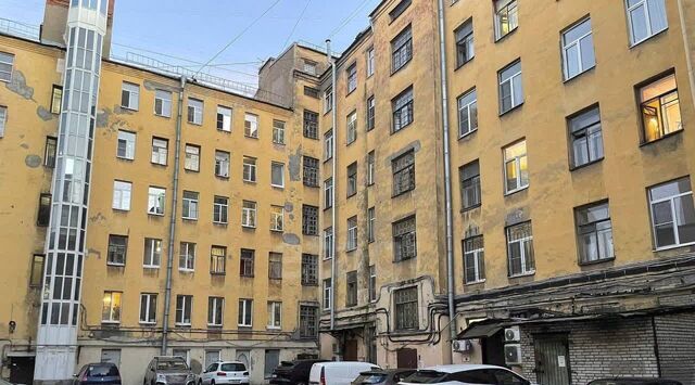 свободного назначения метро Нарвская фото