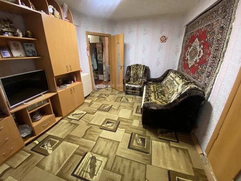 квартира г Брянск р-н Володарский ул Володарского 48 фото 1