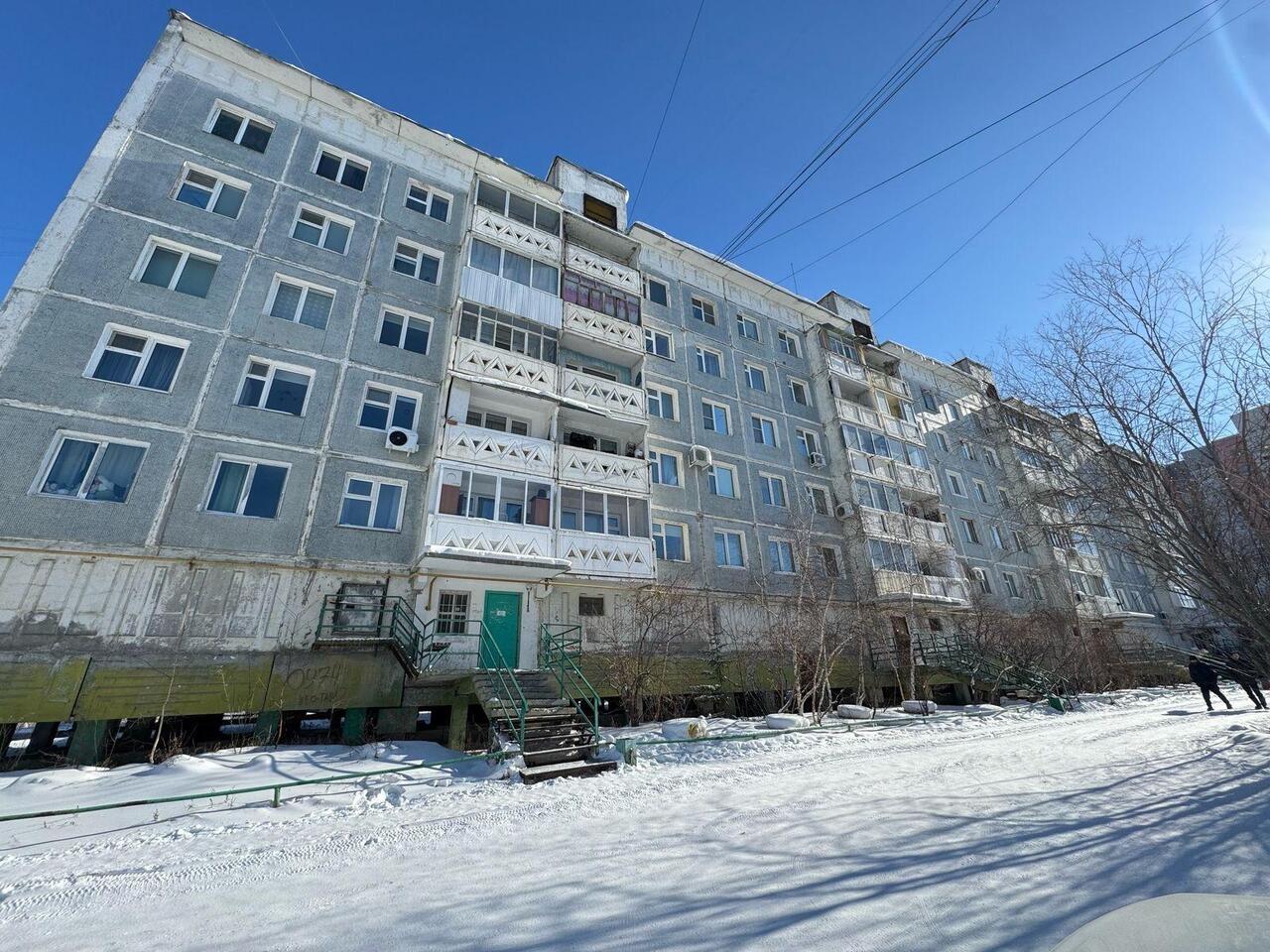 квартира г Якутск р-н Губинский округ ул Губина 35/1 фото 1
