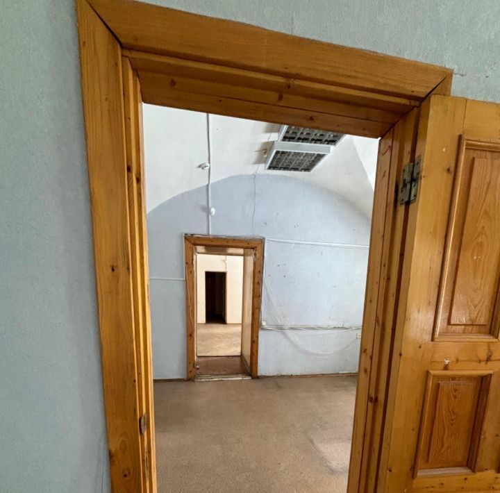 офис г Ярославль р-н Кировский пл Челюскинцев 10/3 фото 8
