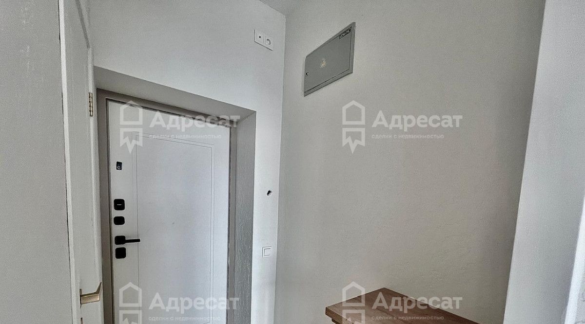 квартира г Волгоград р-н Ворошиловский ул им. Канунникова 11 фото 1