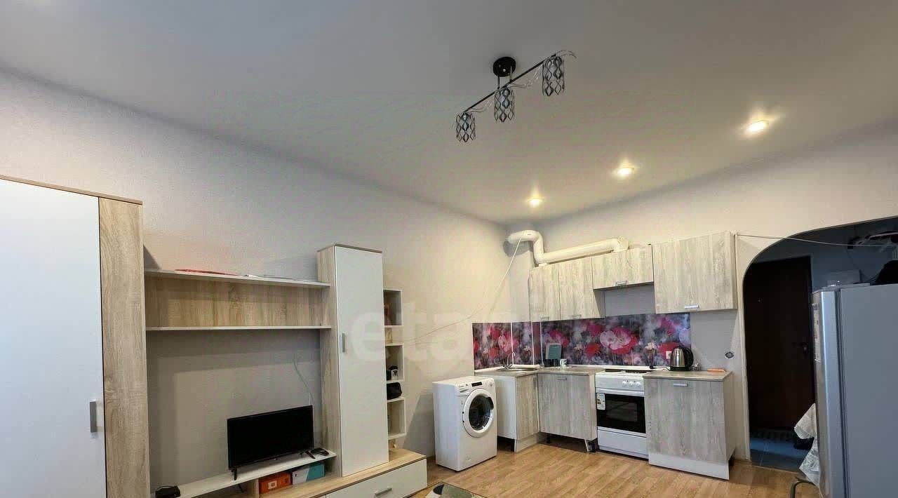 квартира г Сургут ул Замятинская 7/2 фото 1