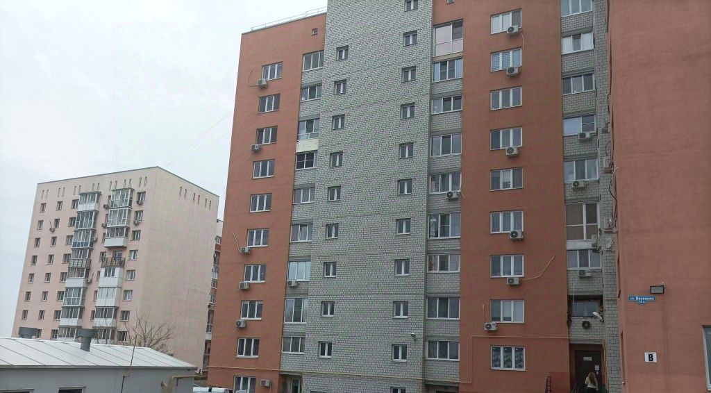 квартира г Саратов р-н Волжский ул Весенняя 10б фото 2